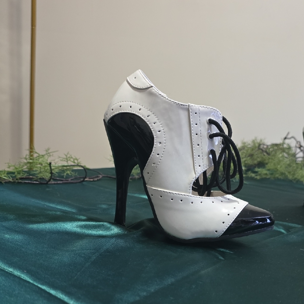 Amazon Black and White Stiletto Heels